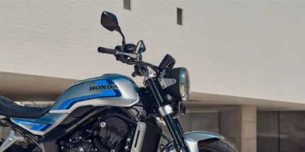 Honda CB1000F handling and agility