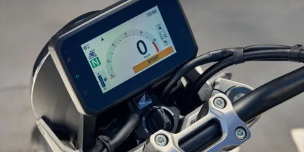 Honda CB1000F riding technology display